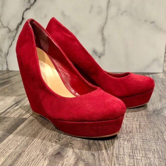 Call it Spring wedge shoes - Picture 2 of 4